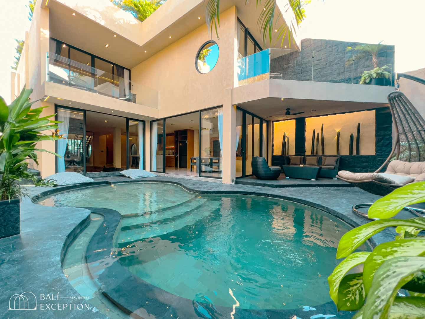 READY NOW 3 BEDROOM VILLA FOR SALE LEASEHOLD IN UMALAS BE-2290 